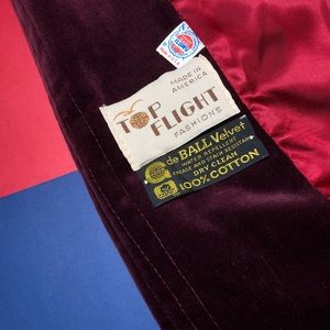 TOP FLIGHT DEBALL MAROON VELVET TRENCH COAT SIZE 2